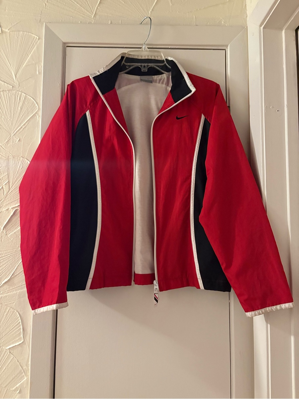 Vintage Nike Red and Black Lightweight Windbreaker